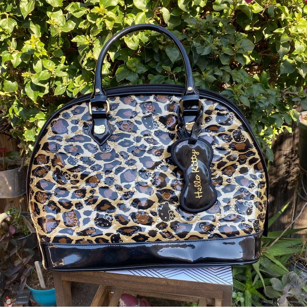 Large loungefly leopard hello kitty bag